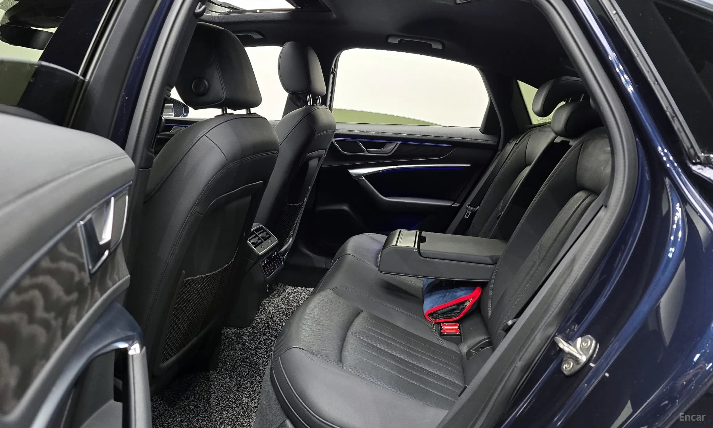 A6 (C8)