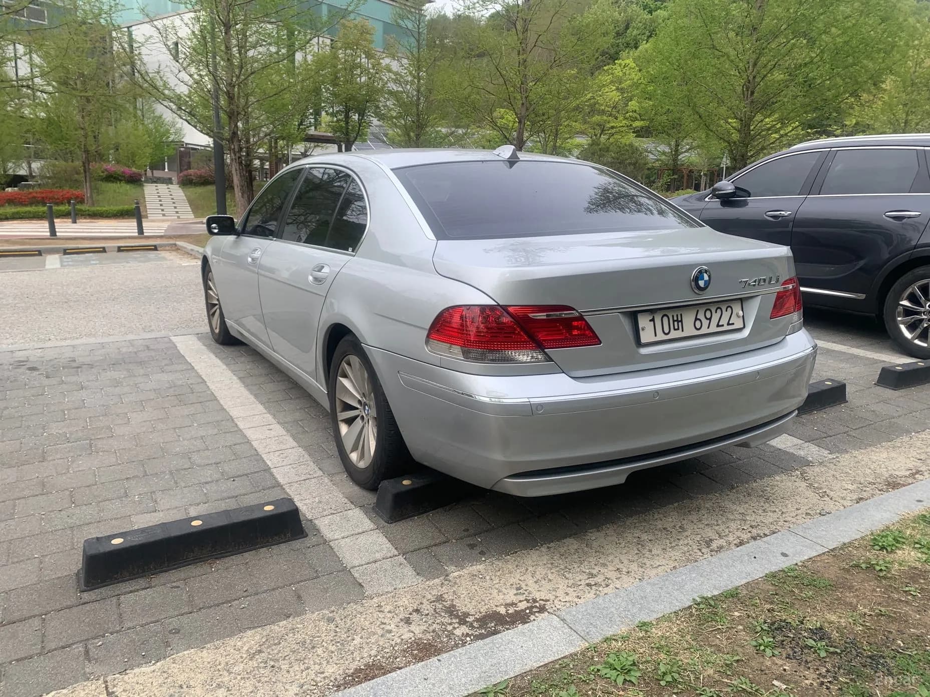 7 Series (E65)