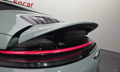 911 (992)
