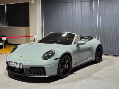 911 (992)