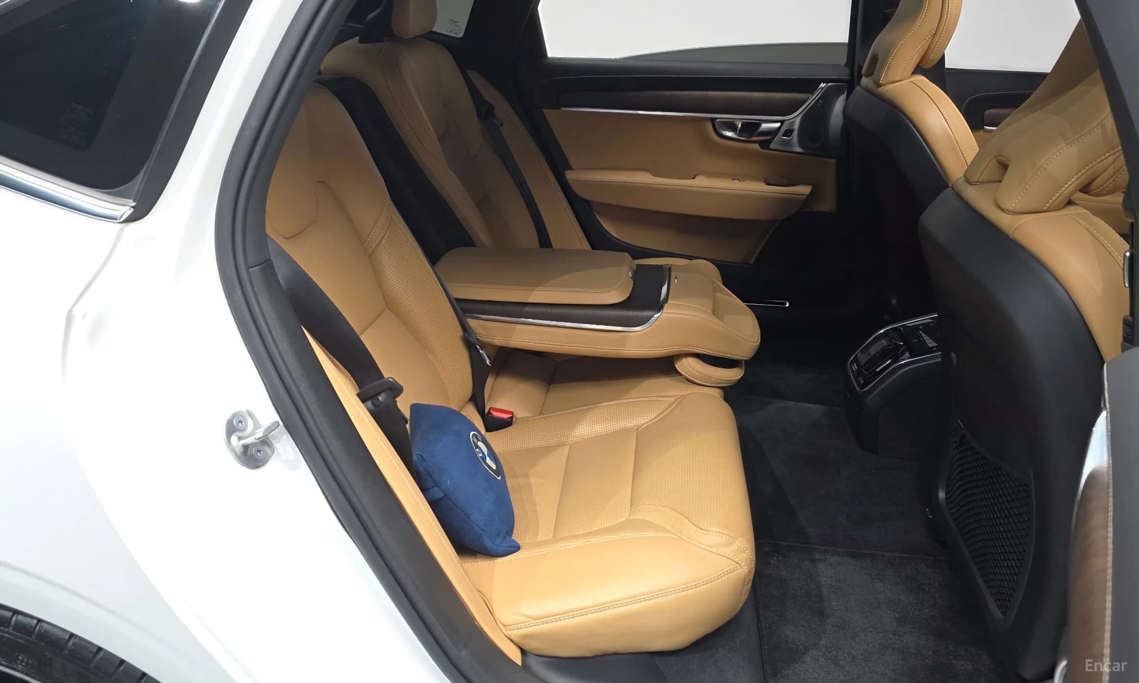 S90