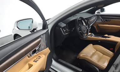 S90