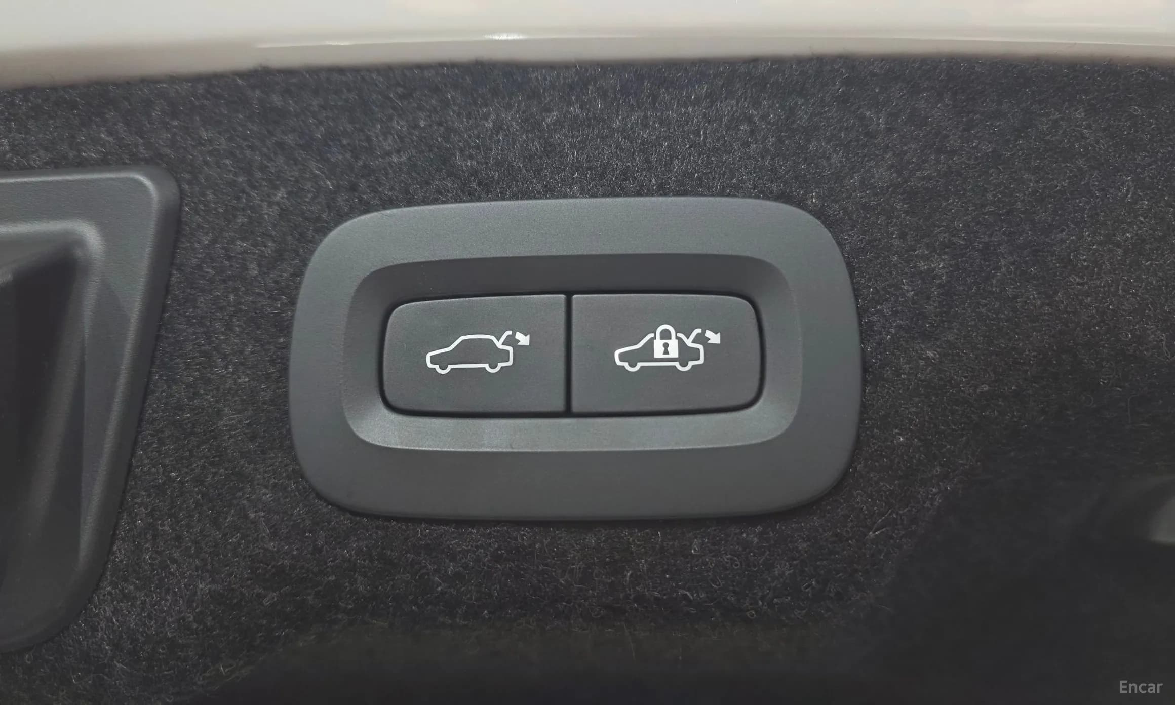 S90