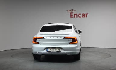 S90