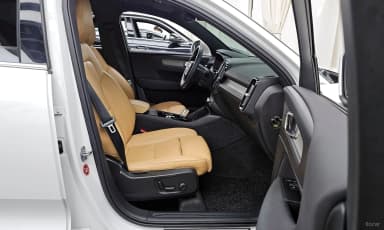 XC40