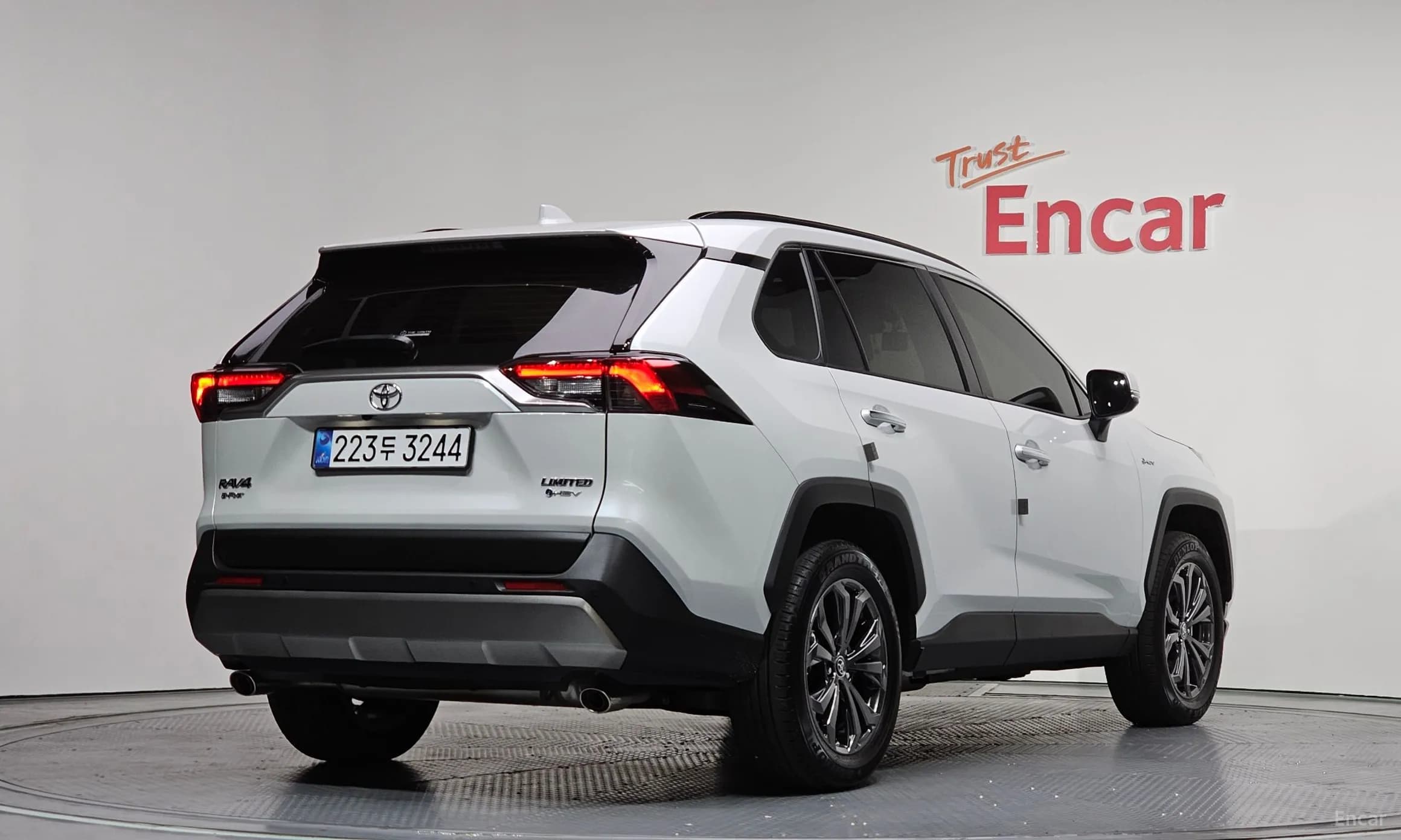 RAV4 5th Generation