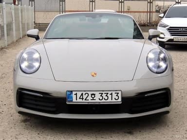 911 (992)