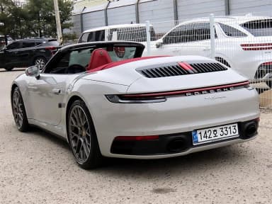 911 (992)