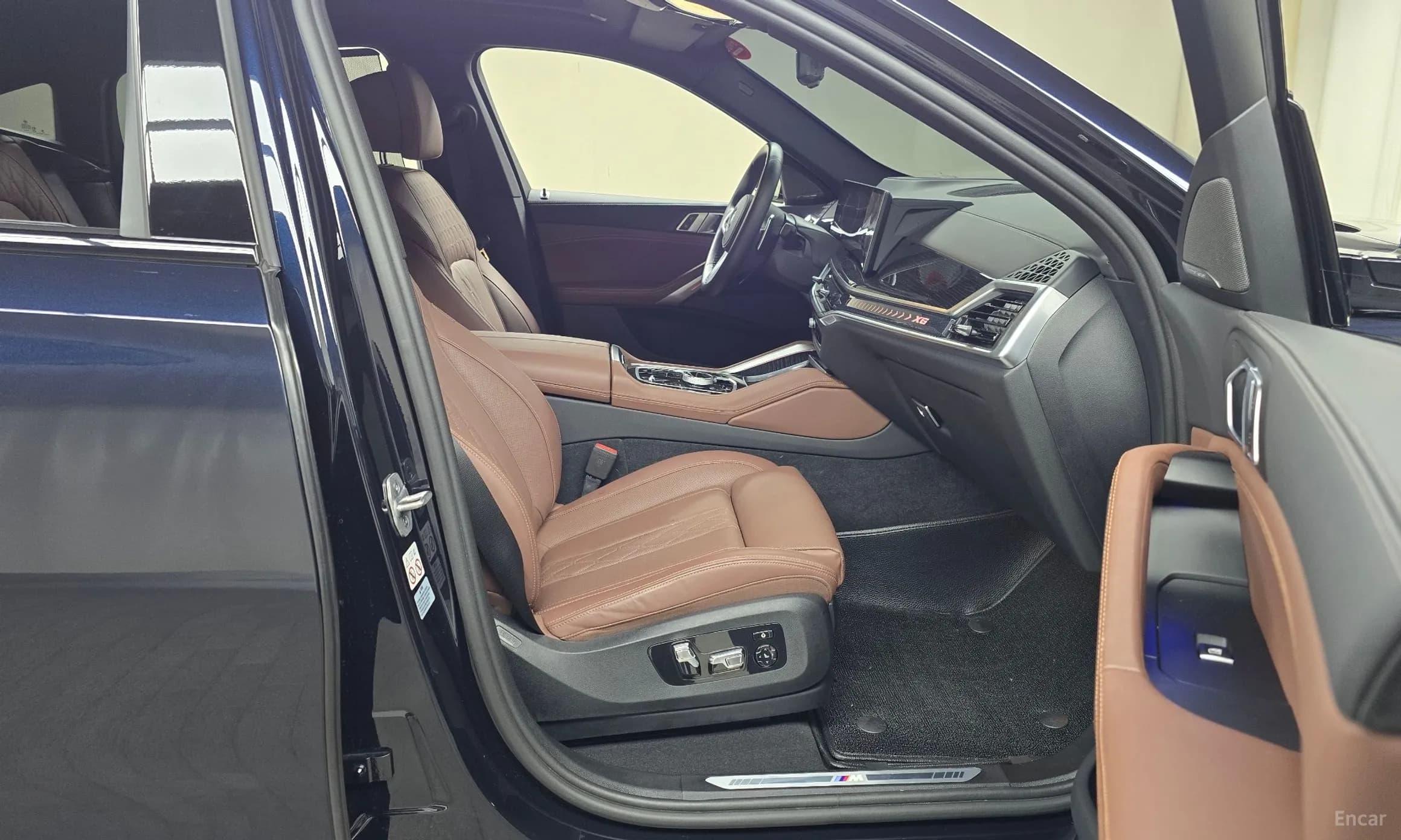X6 (G06)