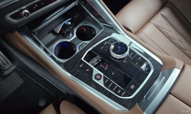 X6 (G06)