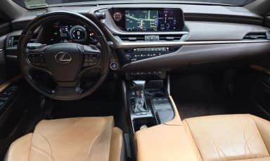 ES300h 7th Generation