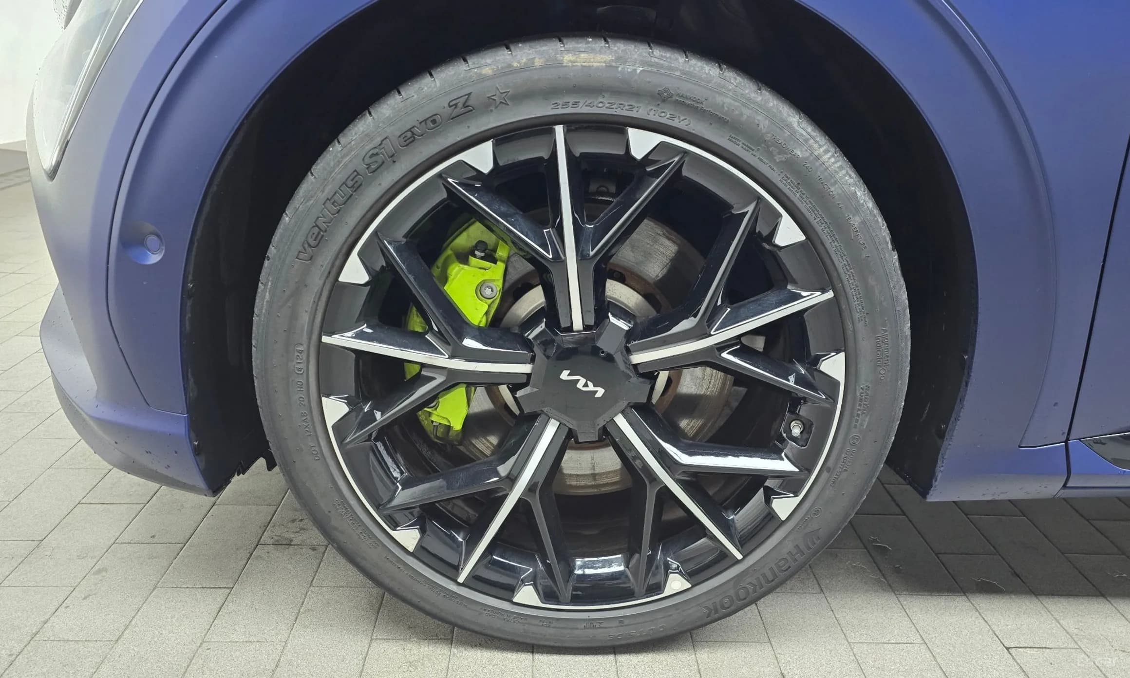 EV6