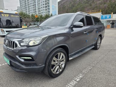 Rexton Sports Khan