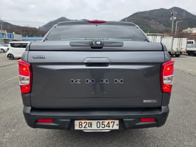 Rexton Sports Khan