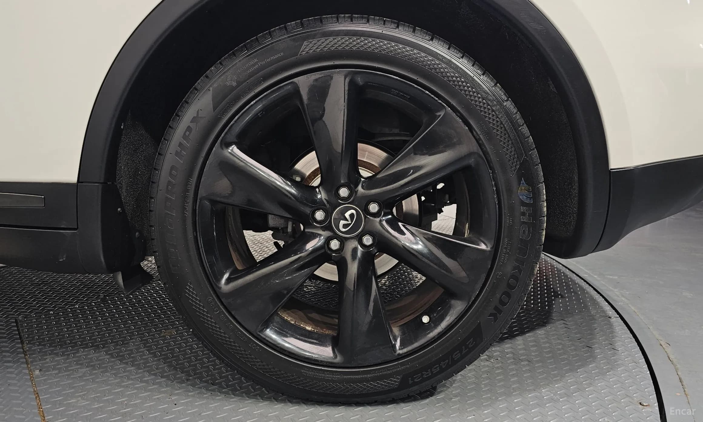 QX70