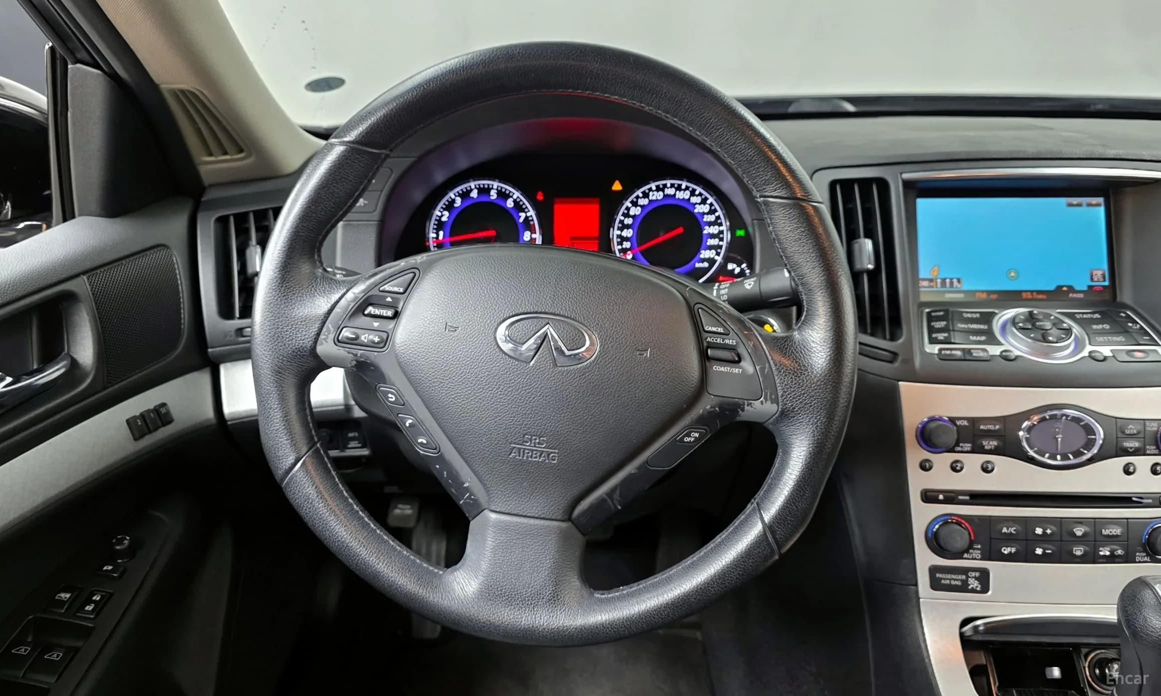 G37