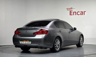 G37