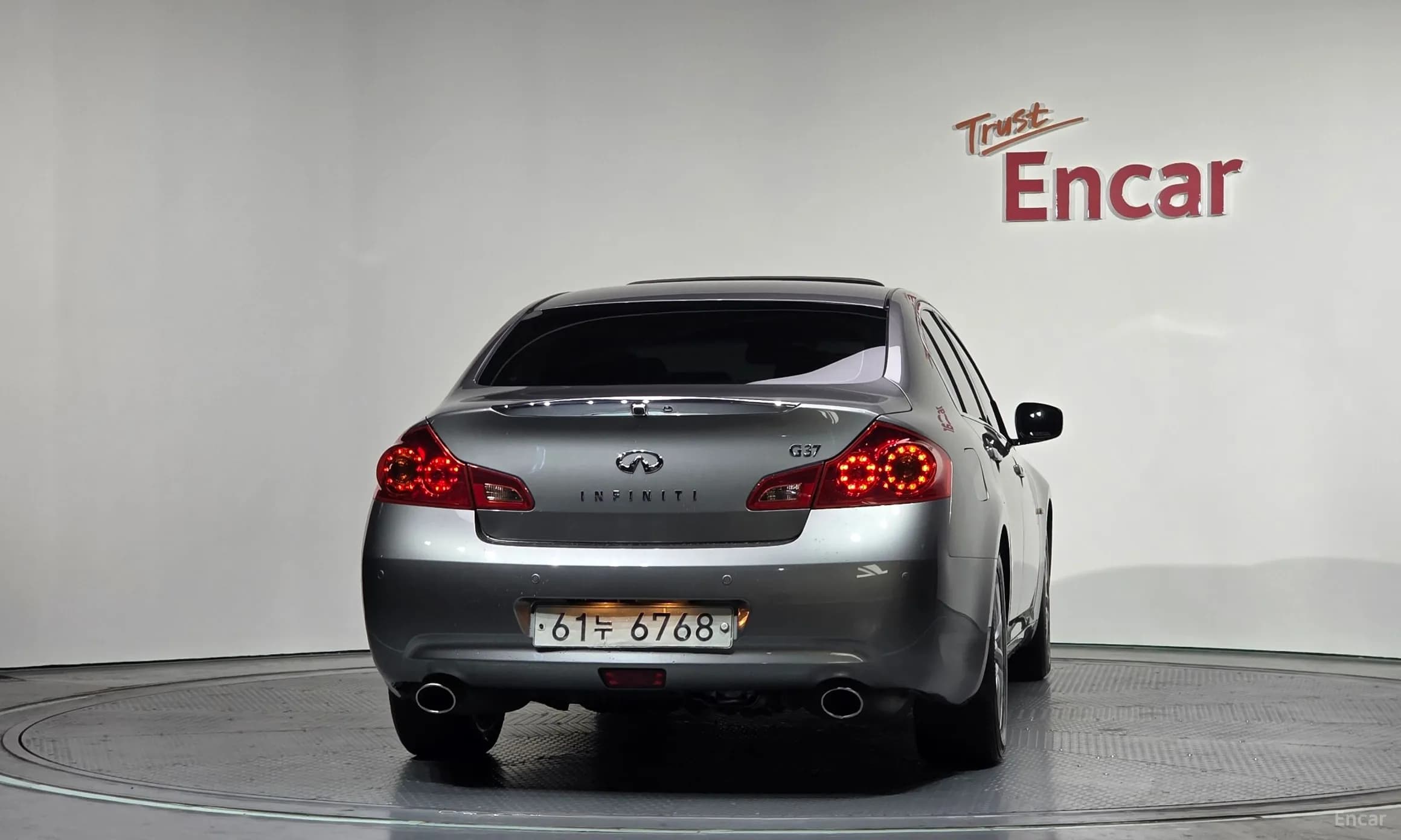 G37