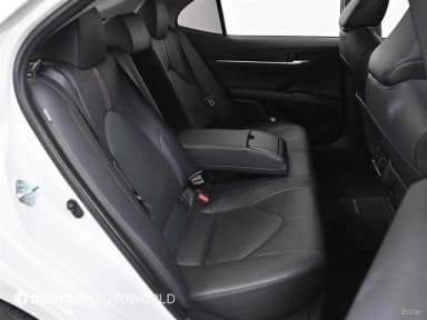 Camry (XV70)