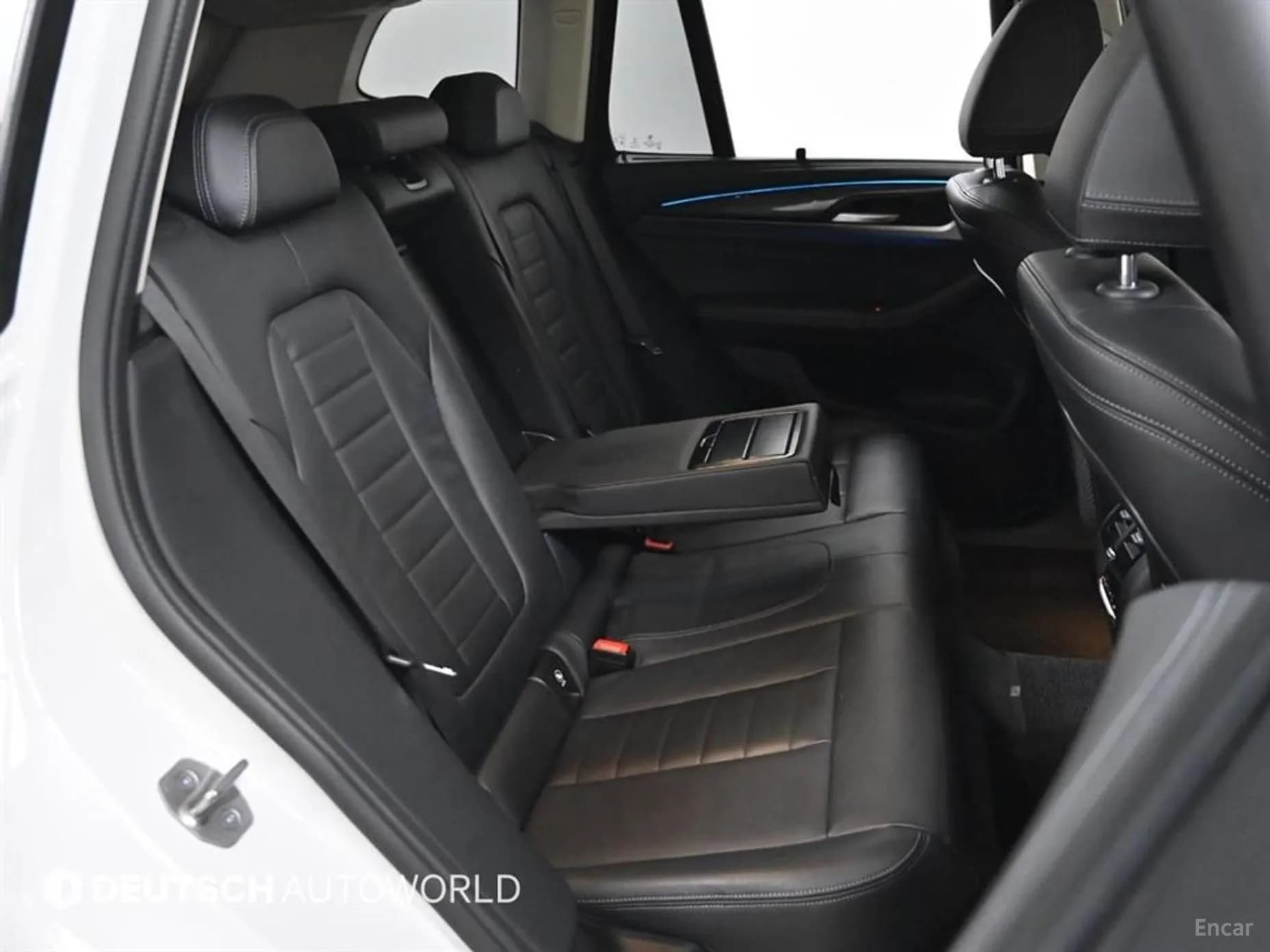 X3 (G01)