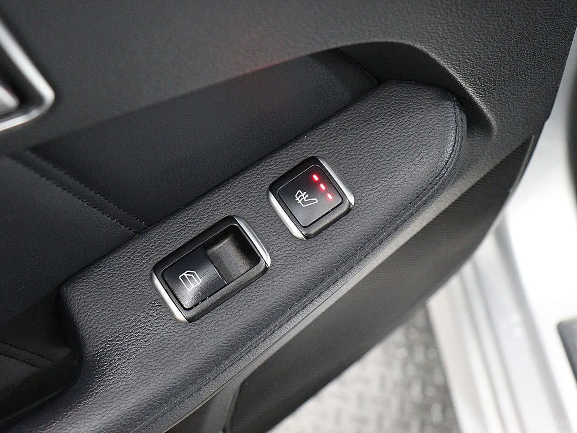 E-Class W212
