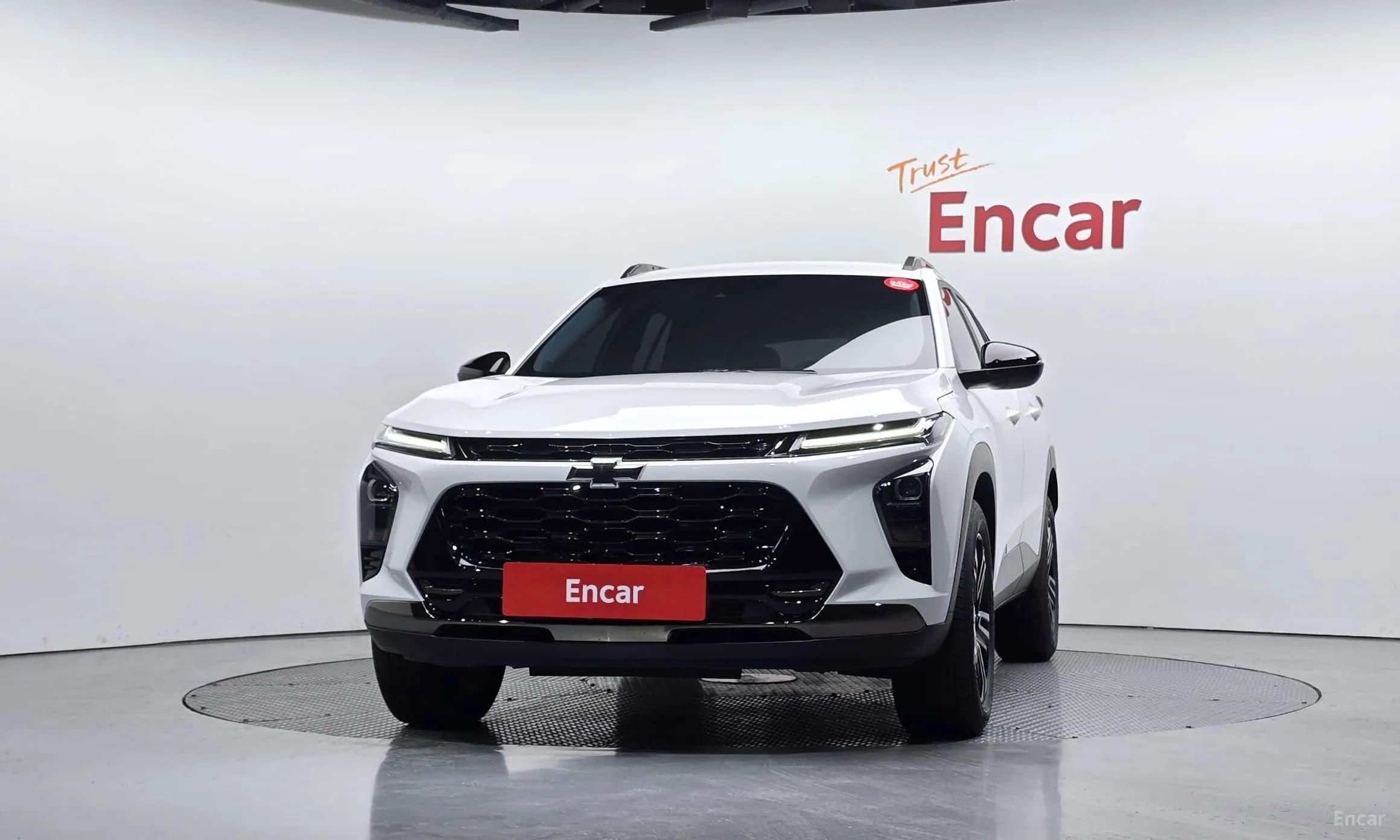 Trax Crossover