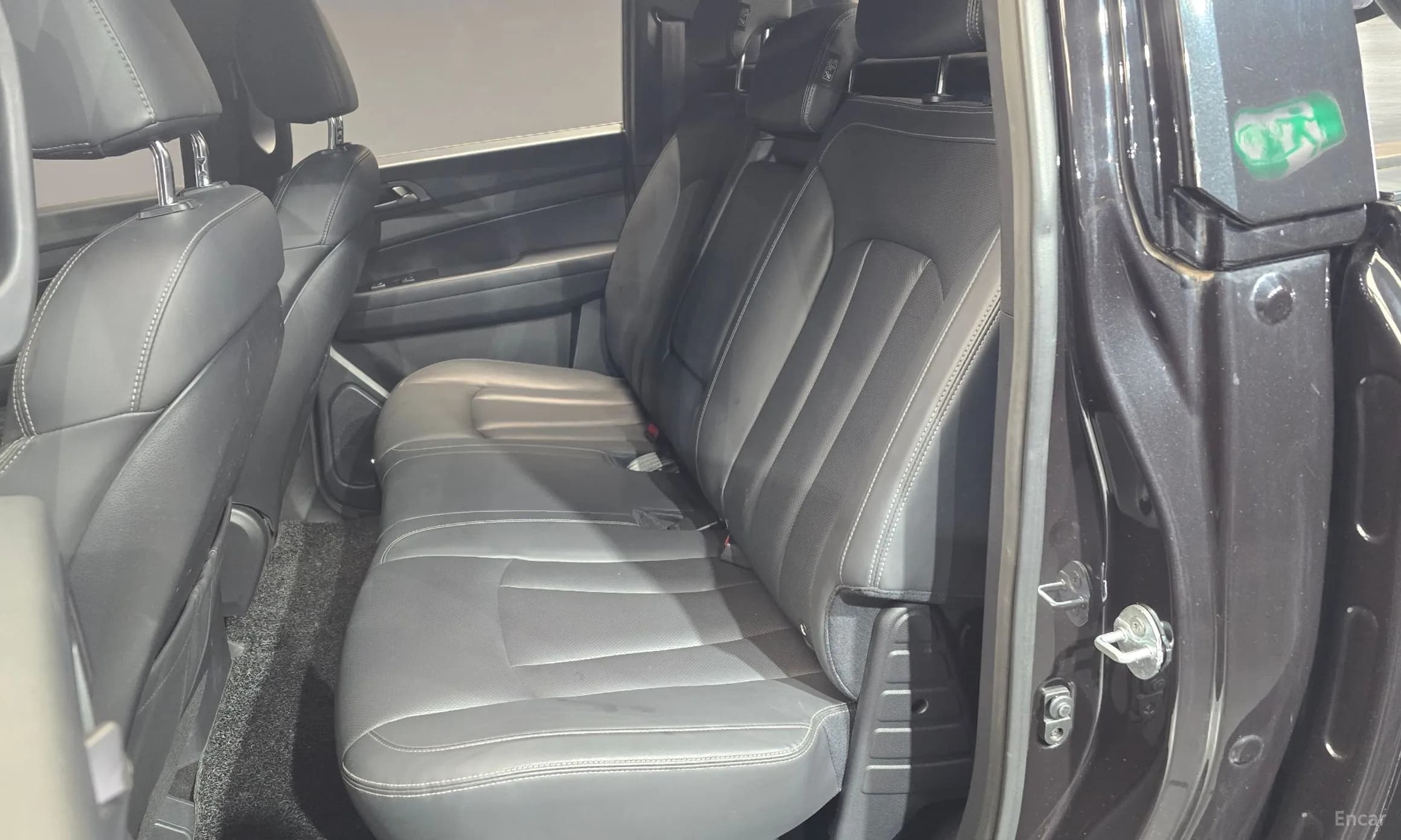 Rexton Sports Khan