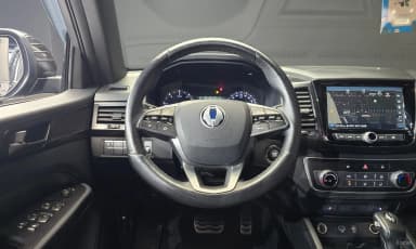 Rexton Sports Khan