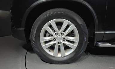 Rexton Sports Khan