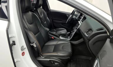 V40 Cross Country