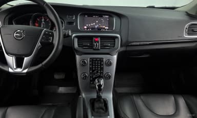 V40 Cross Country