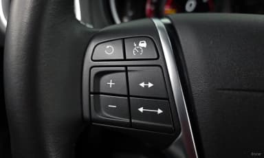 V40 Cross Country