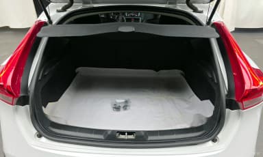 V40 Cross Country