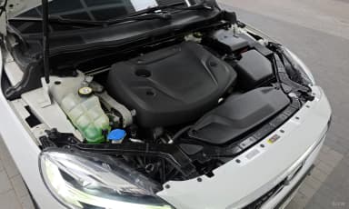 V40 Cross Country