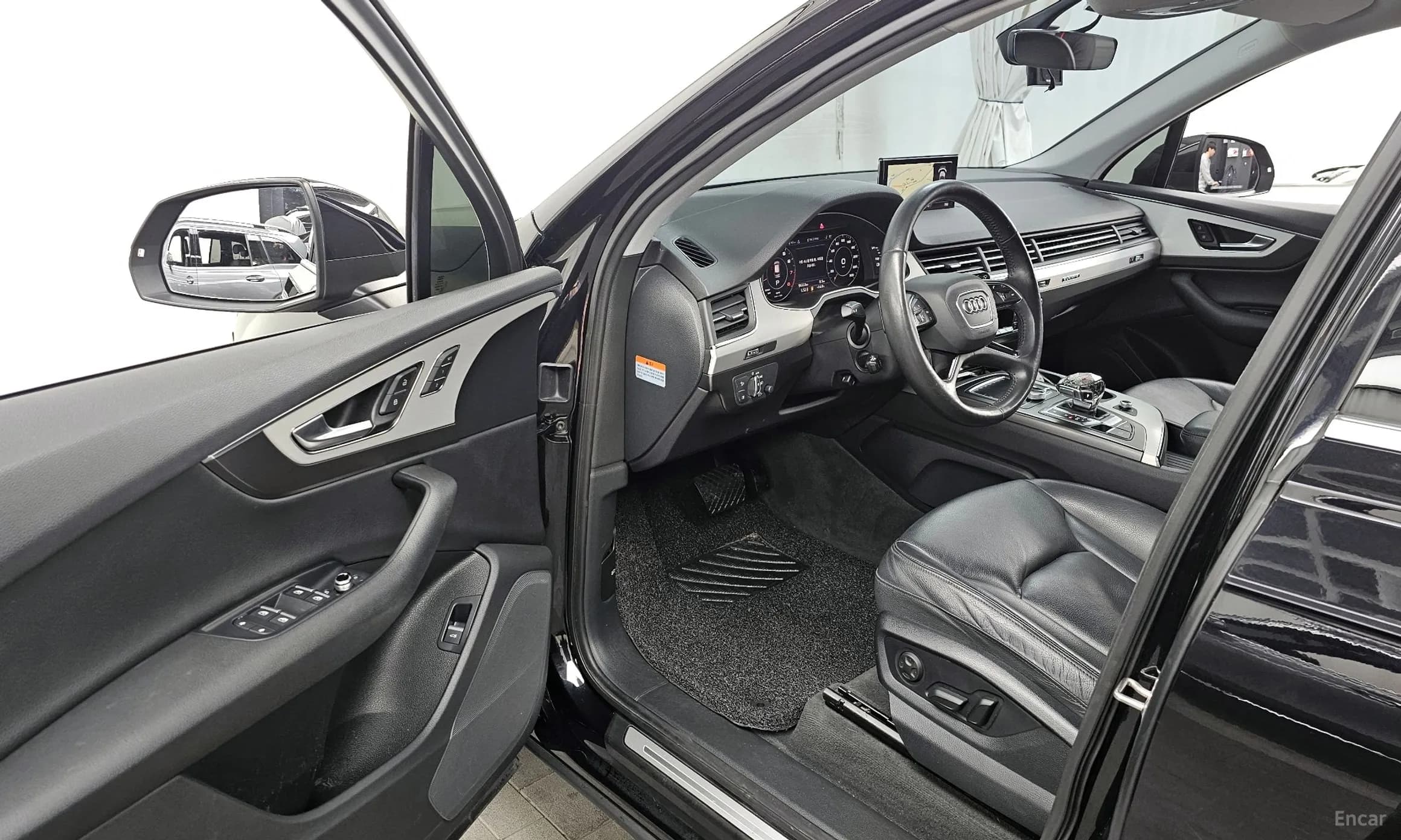 Q7 (4M)