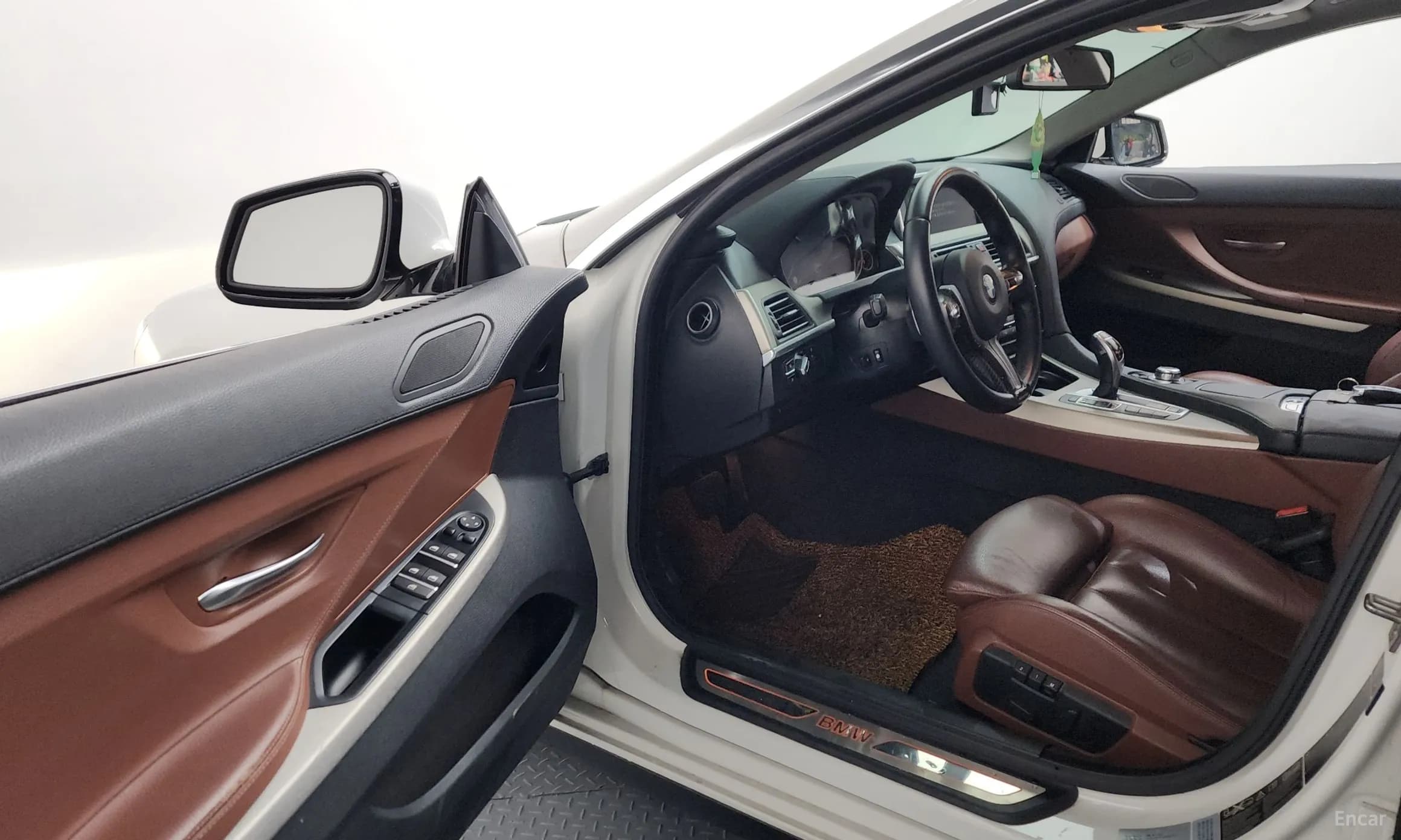 6 Series (F12)