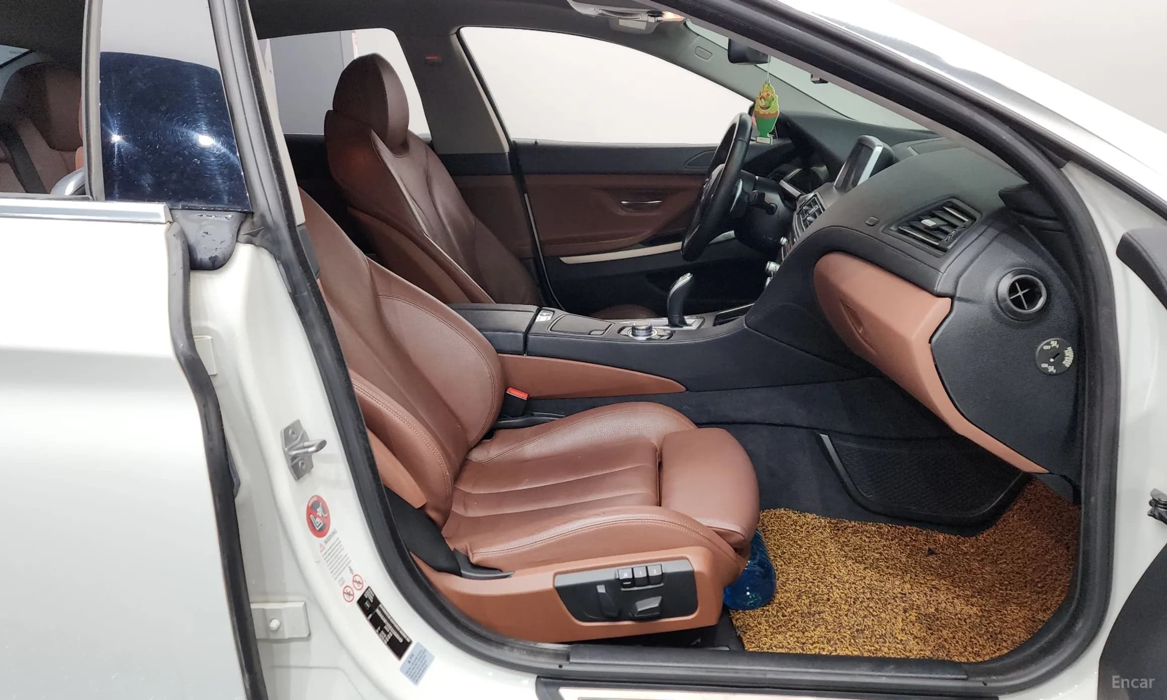 6 Series (F12)