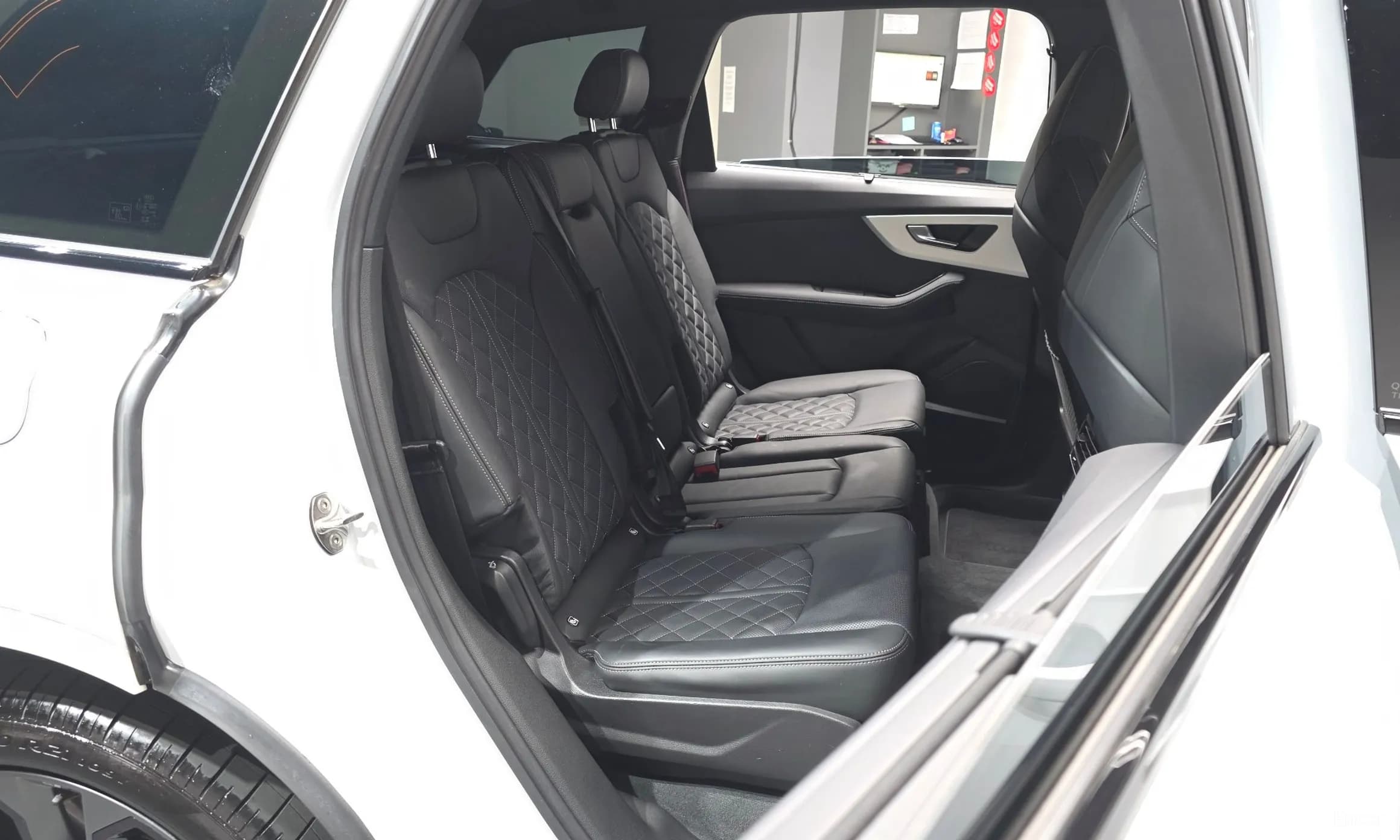 Q7 (4M)