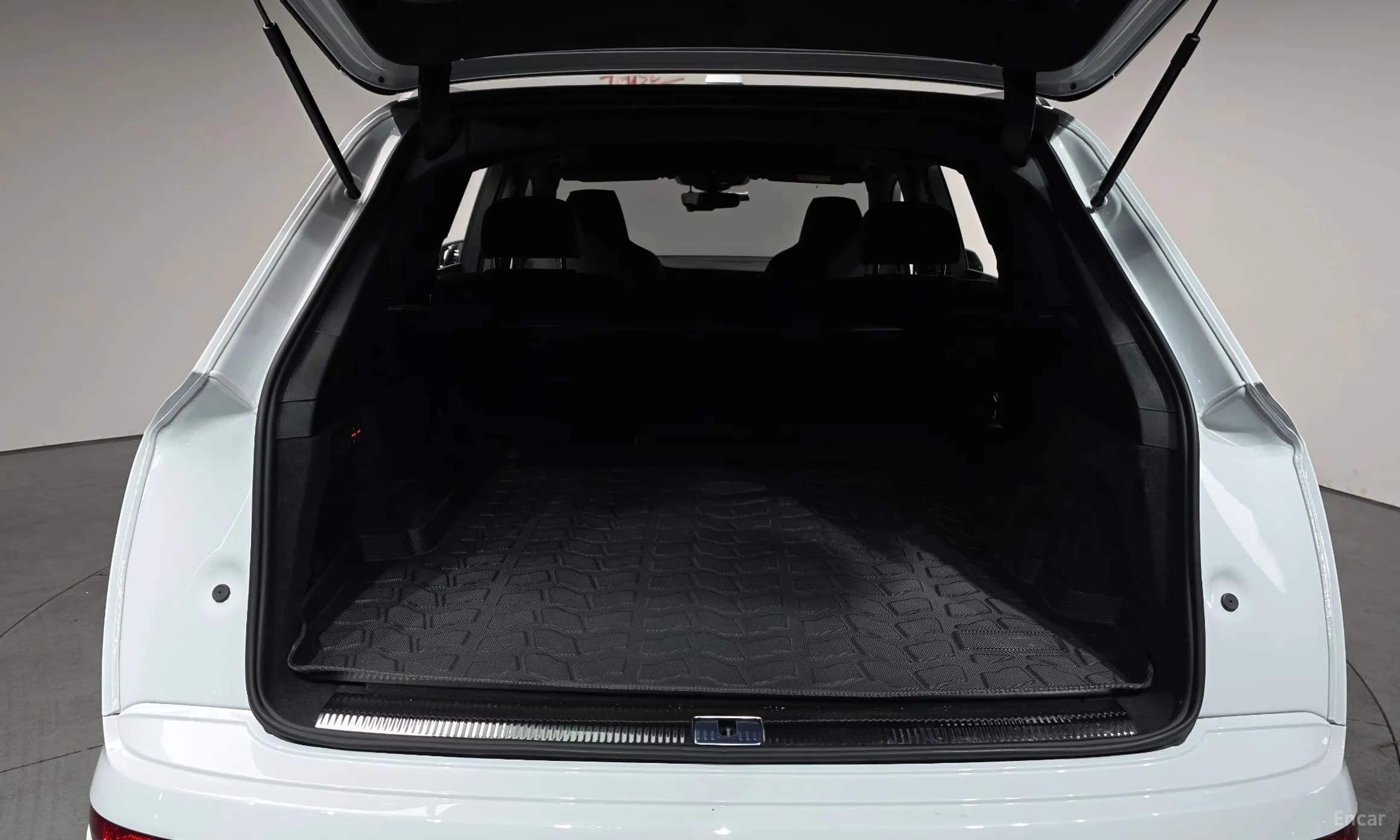 Q7 (4M)