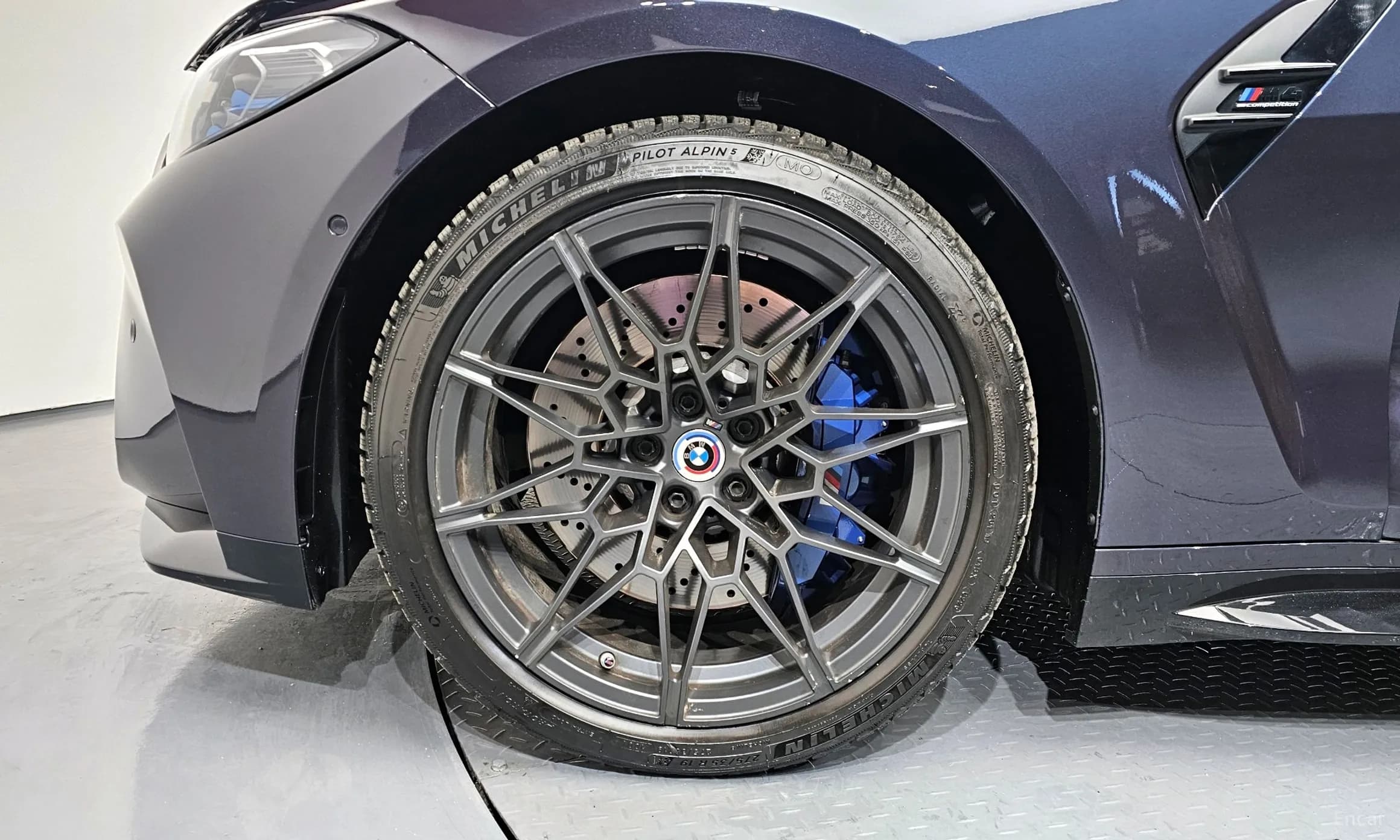 M4 (G82)