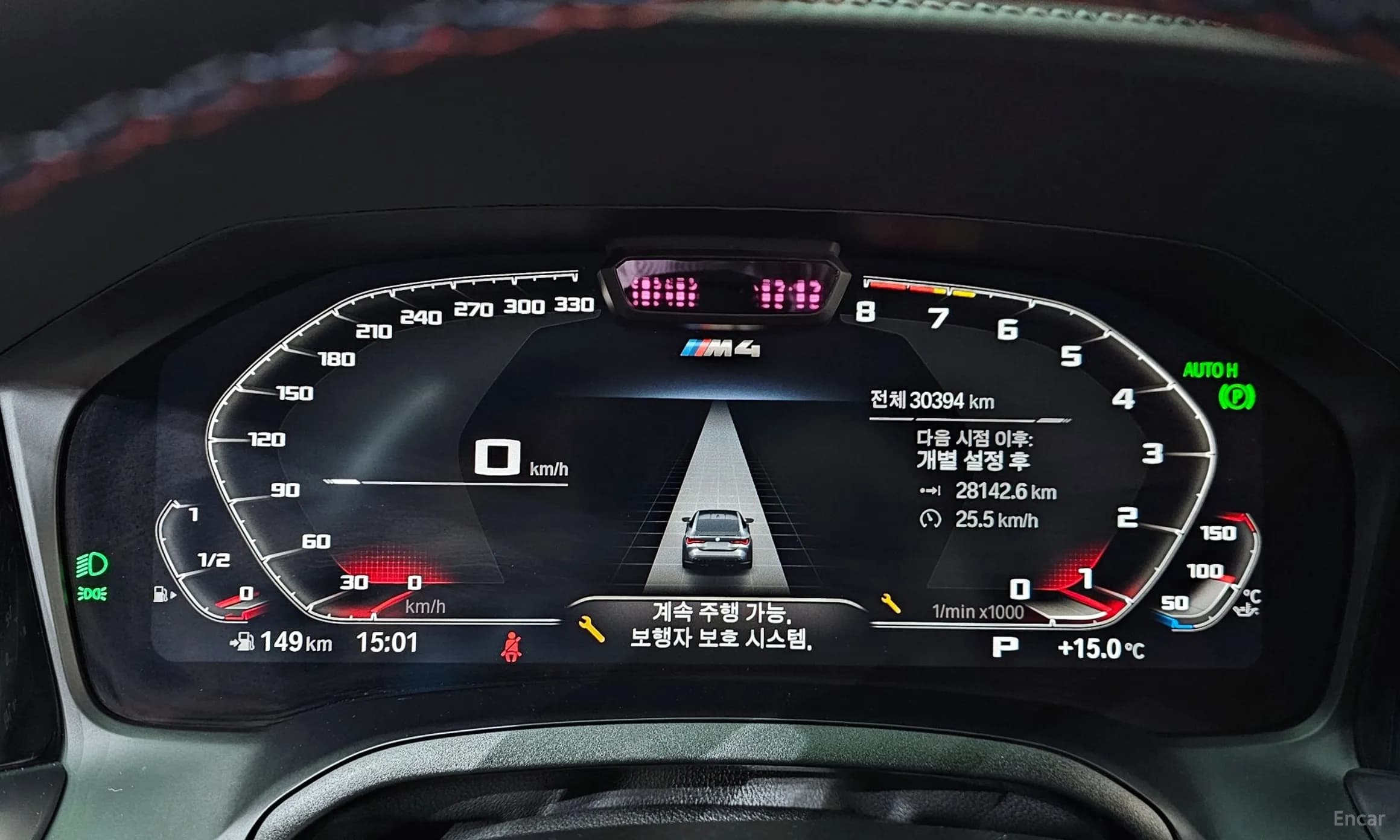 M4 (G82)