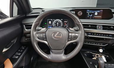 UX300e
