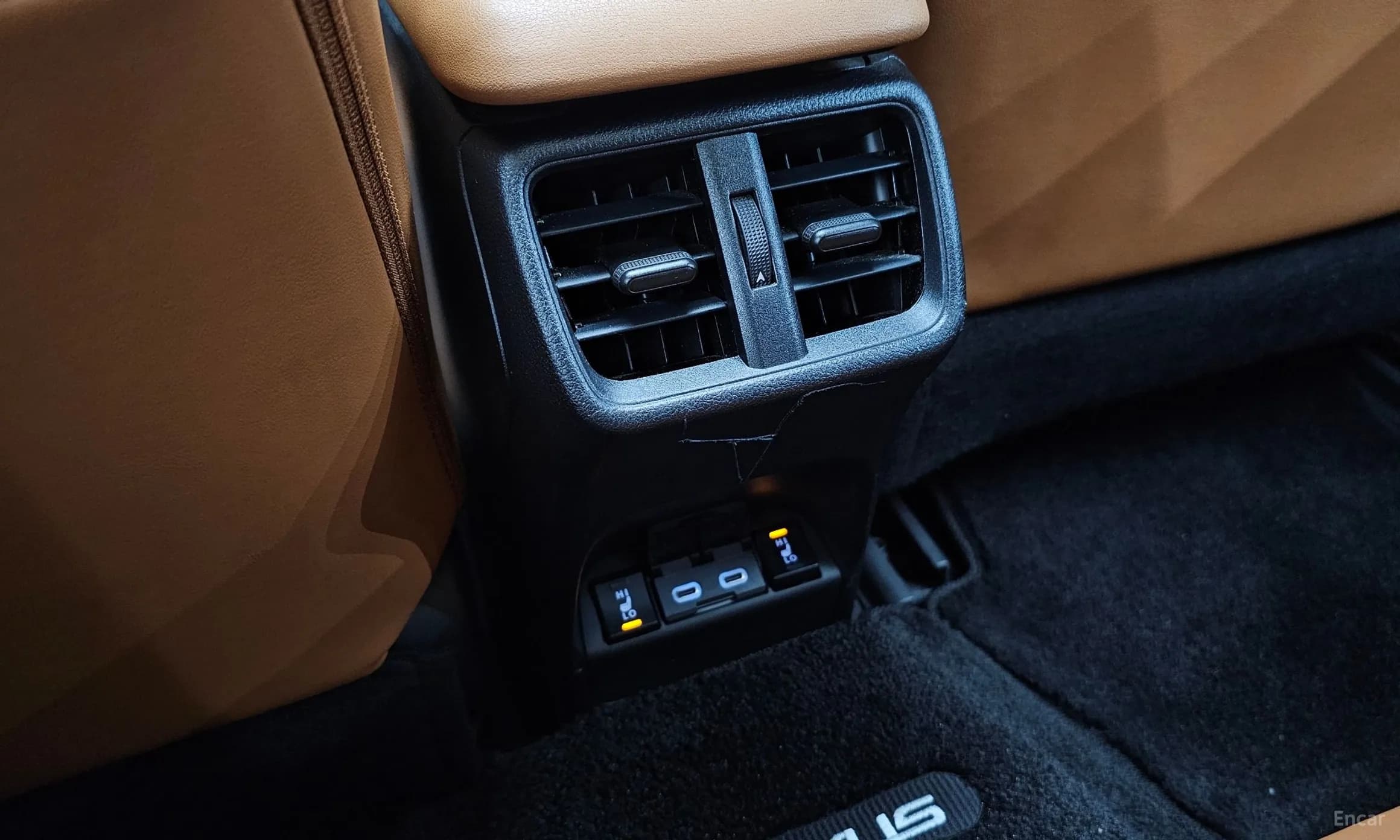 UX300e
