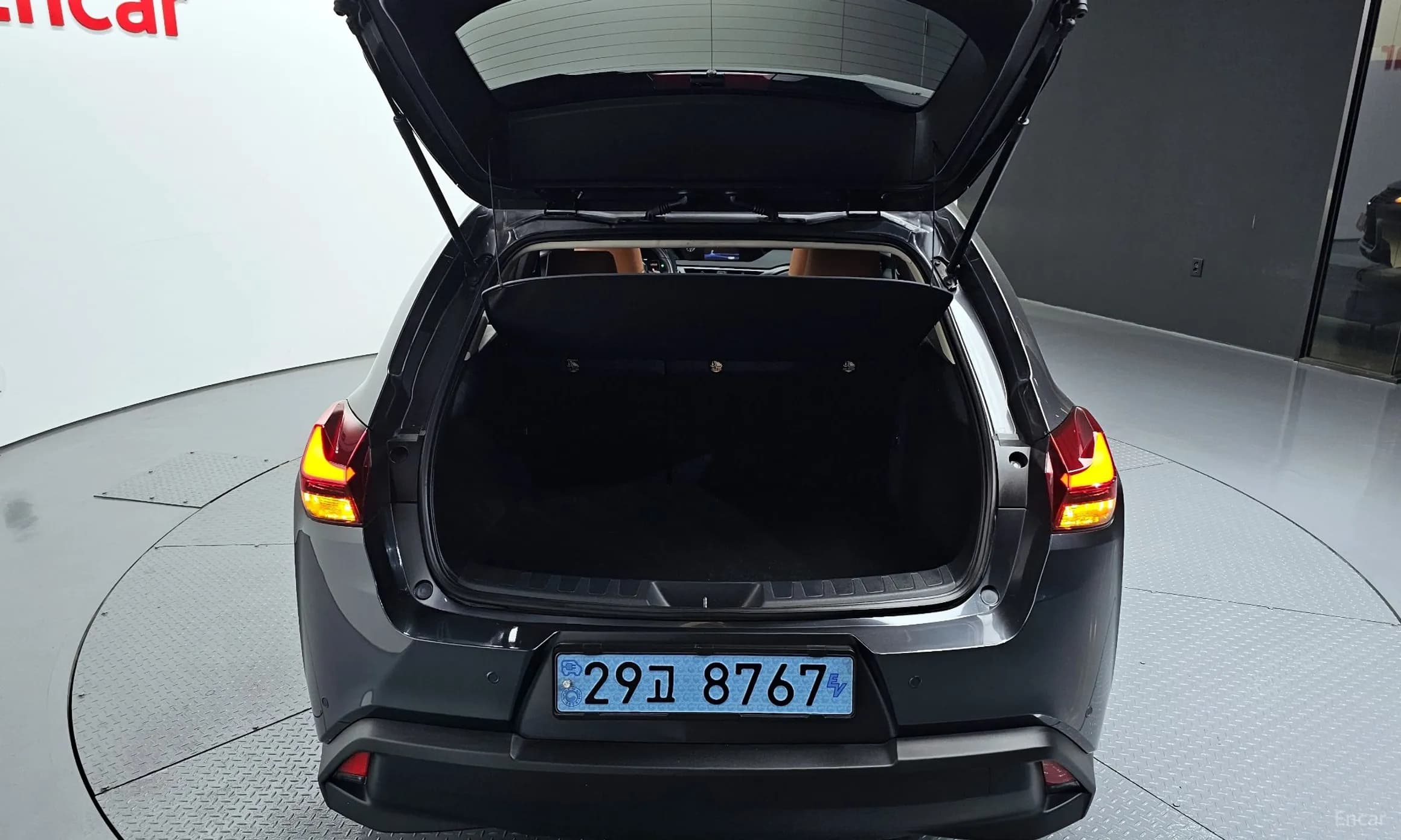 UX300e