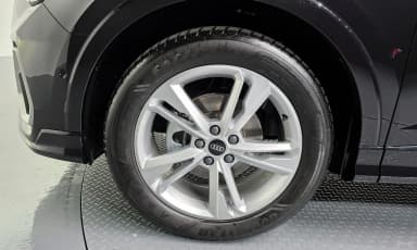 Q3 (F3)