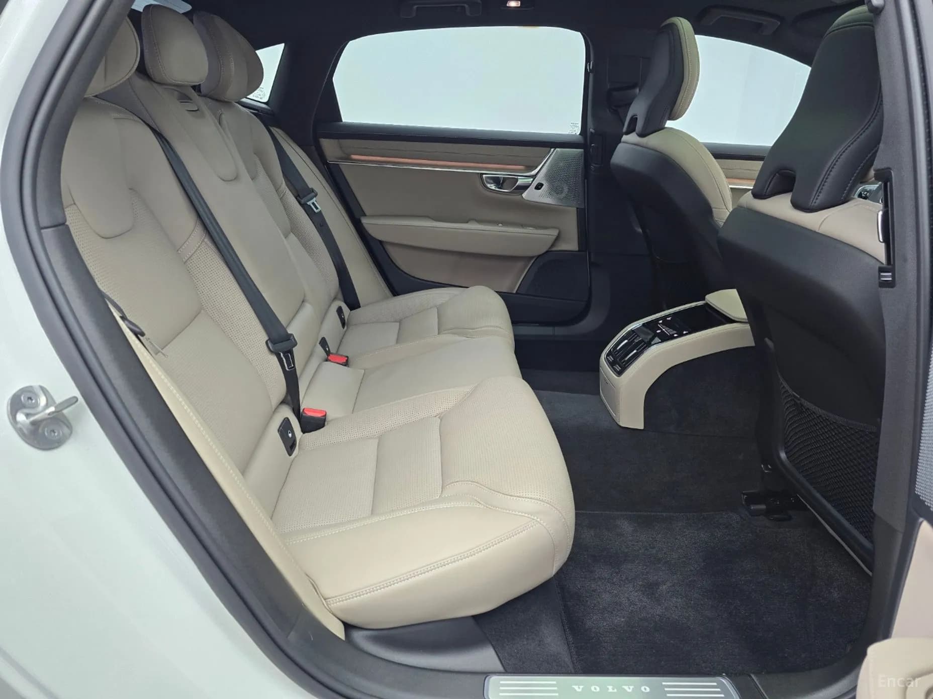 S90