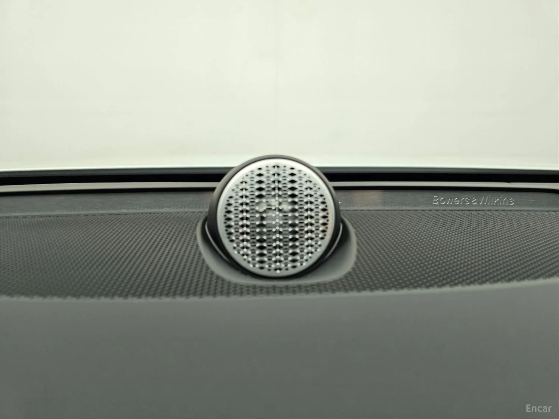 S90