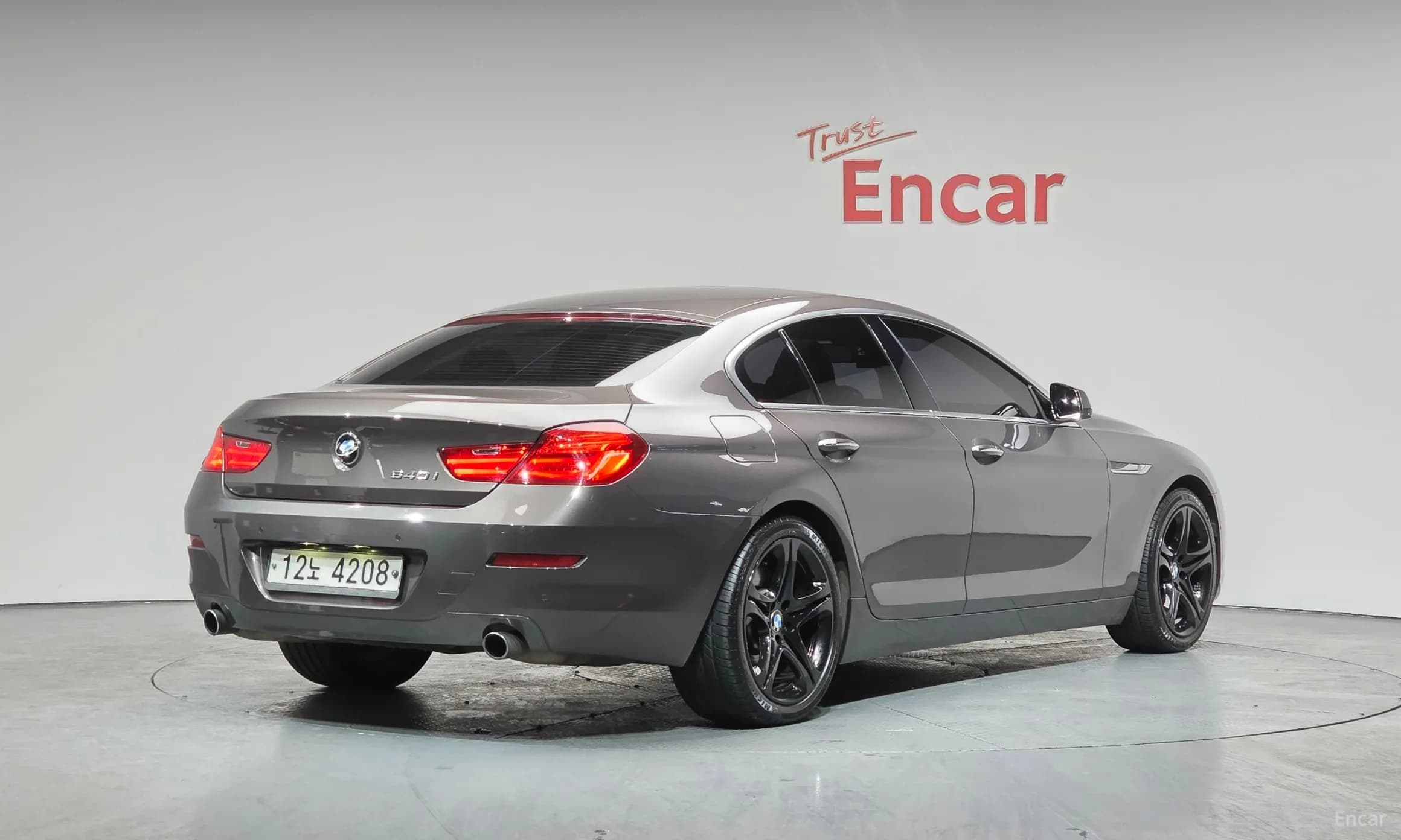 6 Series (F12)