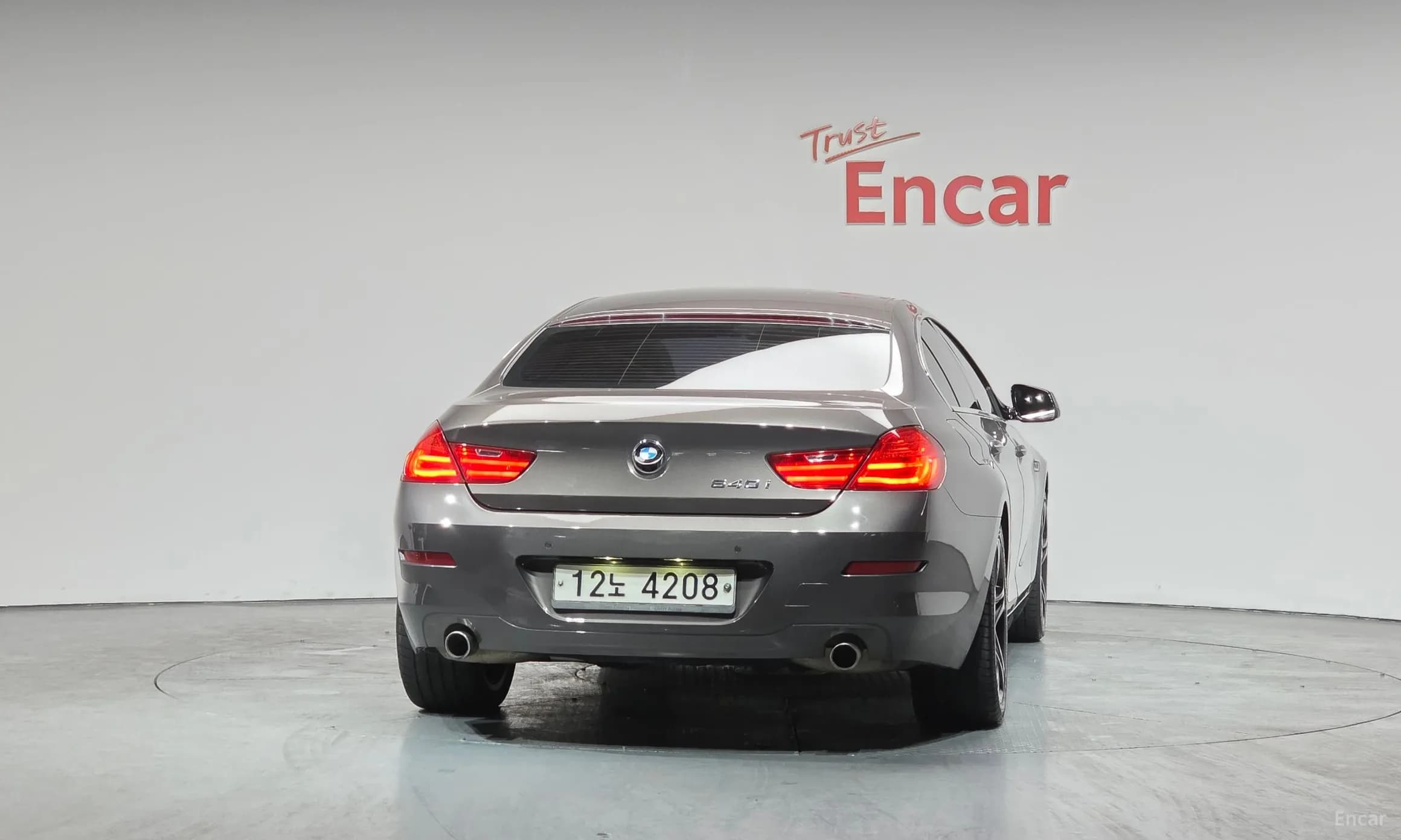 6 Series (F12)