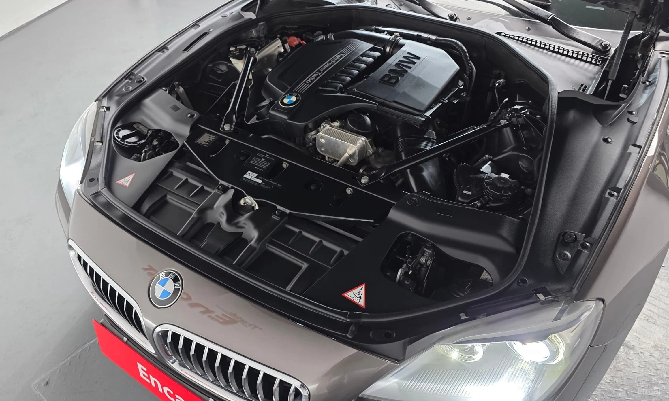 6 Series (F12)